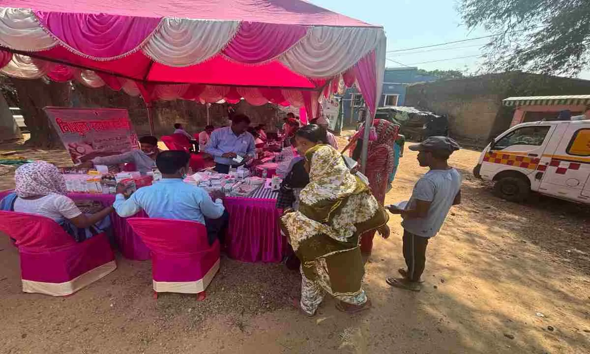 Ranchi News : सीसीएल जन आरोग्य केन्द्र गांधीनगर की पहल, 141 लोगों की हुई जांच