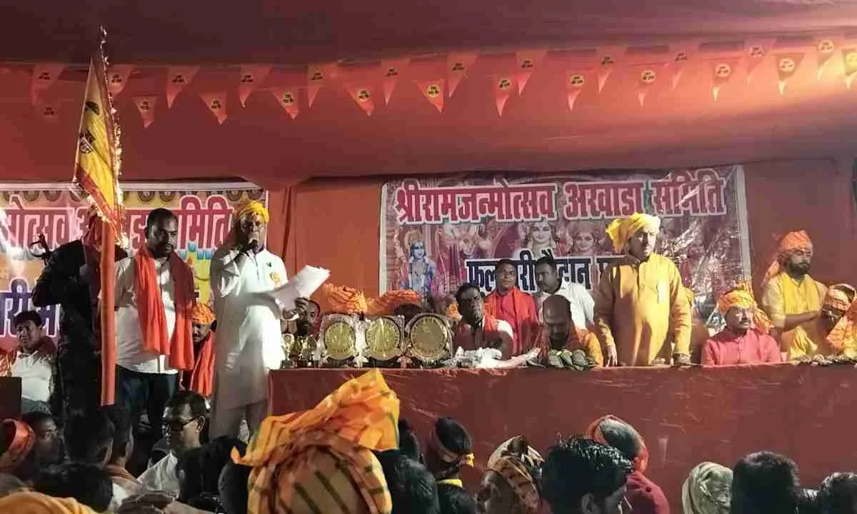 Palamu news: रामनवमी का महासंगम: 20 से अधिक जुलूसों ने थामी शहर की रफ्तार