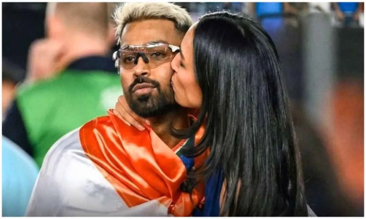 Hardik Pandya पर तिरंगा विवाद: T20 World Cup जश्न के बाद दर्ज हुई शिकायत, जानिए पूरा मामला