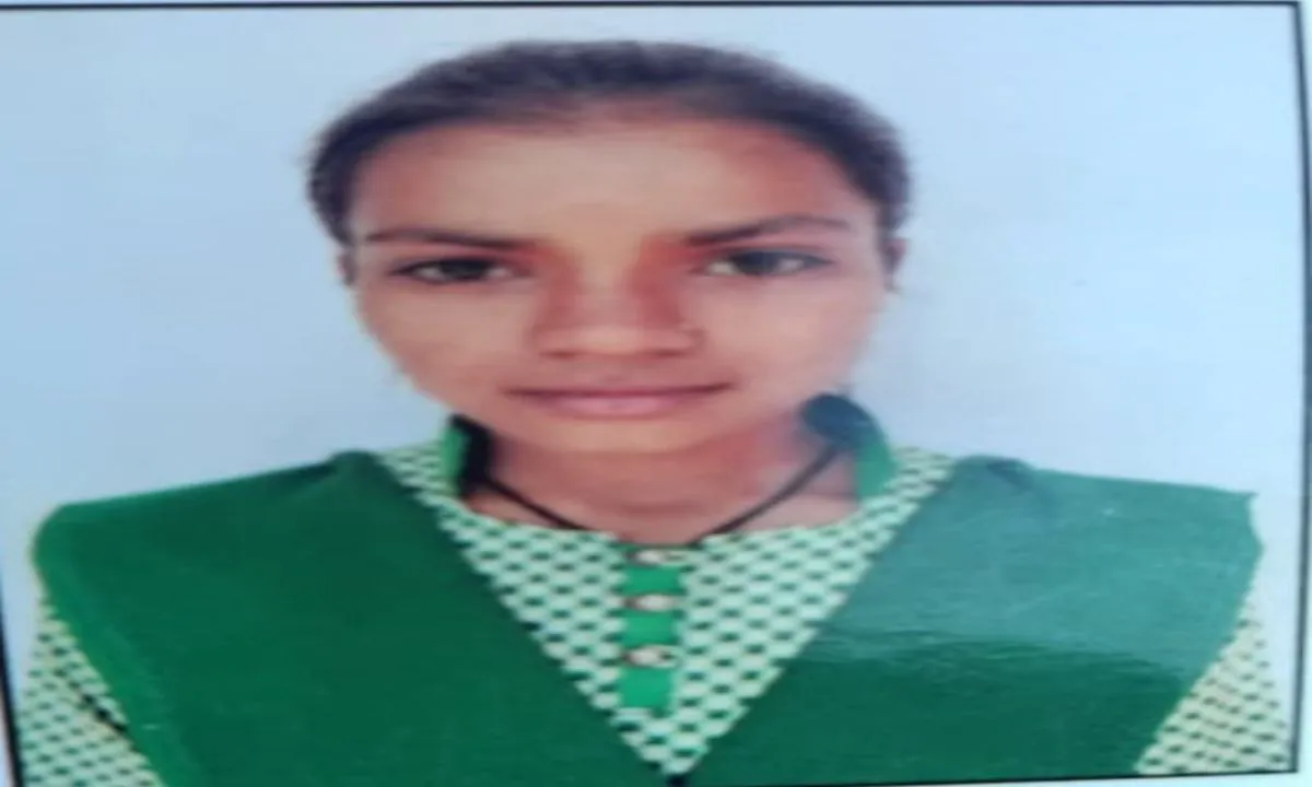 Koderma News: 16 वर्षीय छात्रा का फंदे से झूलता मिला शव, प्रेम प्रसंग या साजिश?