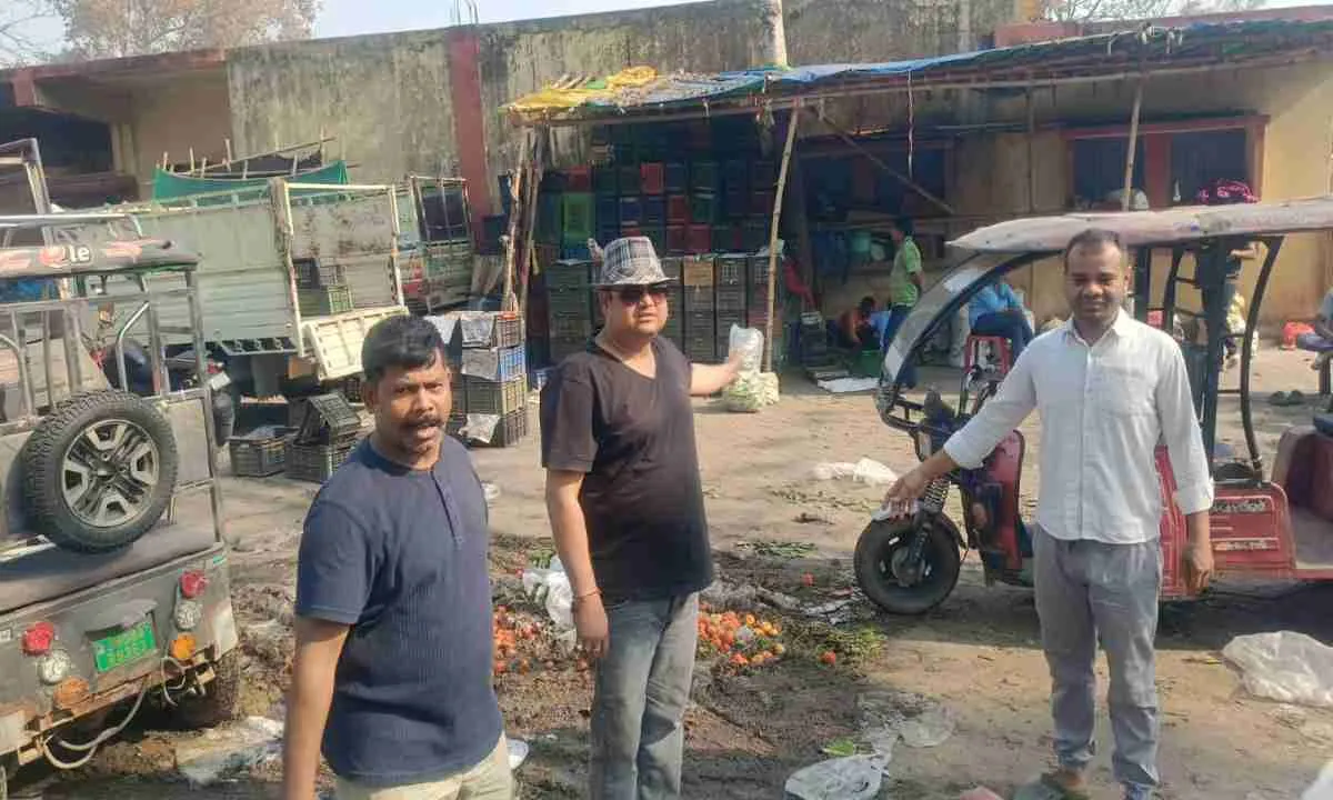 Palamu News: सरकारी बस डिपो में कचरे का अंबार, महामारी की आशंका: भाकपा ने दी आंदोलन की चेतावनी