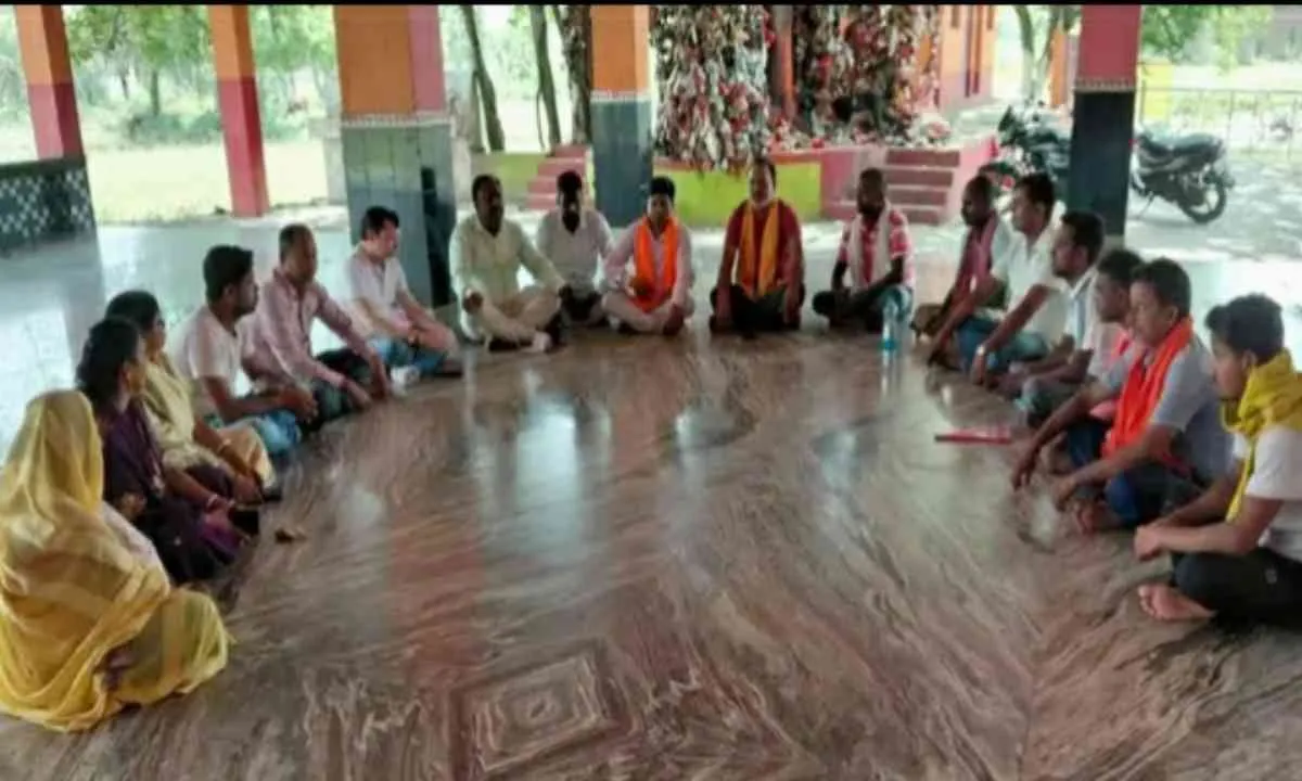 Sahebganj News: महिला आक्रोश रैली’ में राजमहल से 500 कार्यकर्ता लेंगे हिस्सा, भाजपा की बैठक में बनी रणनीति