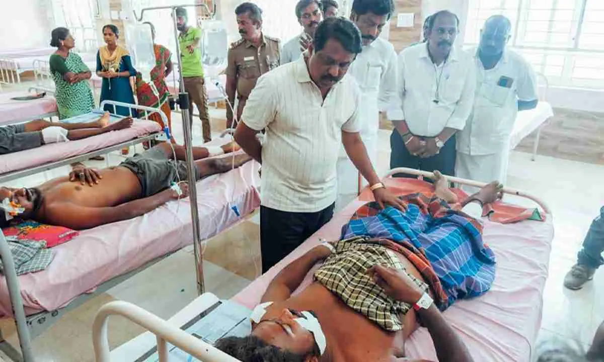 तमिलनाडु में भीषण धमाका, 25 लोगों की मौत के बाद सियासी हलचल तेज