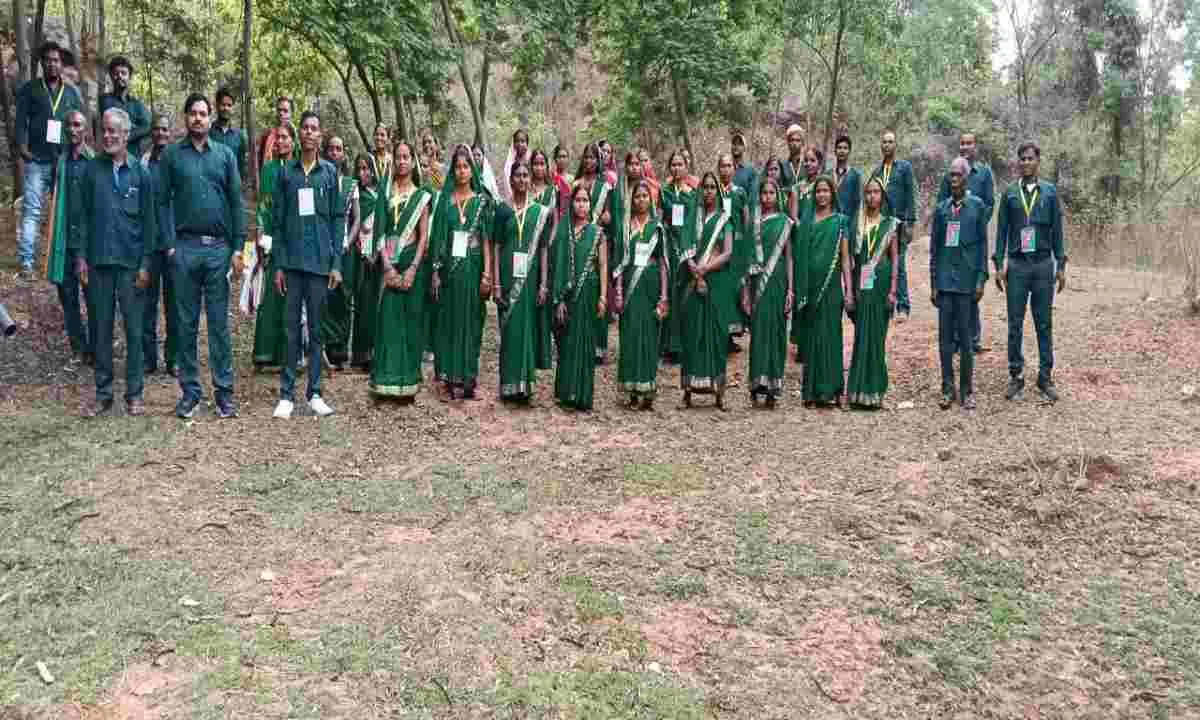 Hazaribagh News: काण्डतरी वन प्रबंधन एवं संरक्षण समिति की मासिक बैठक 