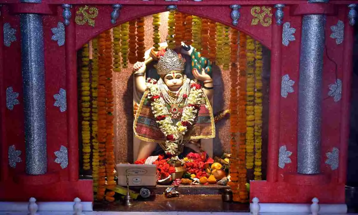 koderma News: हनुमान जन्मोत्सव की धूम: 70वें वार्षिक उत्सव पर भक्ति के सागर में डूबी अभ्रक नगरी