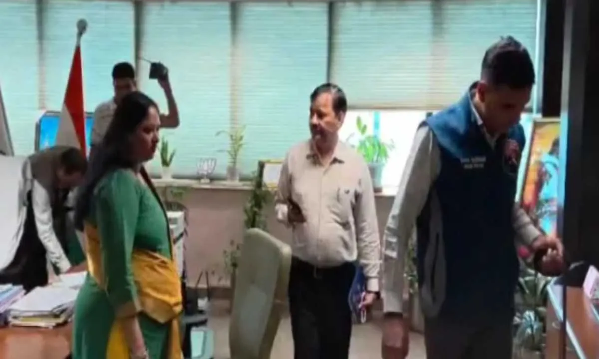 दिल्ली मेयर ऑफिस को बम से उड़ाने की धमकी, जांच में जुटी एजेंसियां