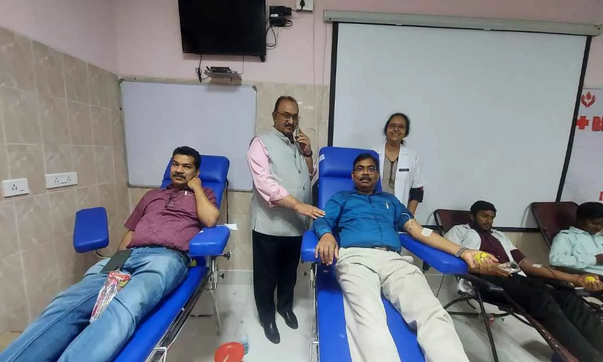 Ranchi News: थैलेसीमिया पीड़ित बच्चों की मुस्कान के लिए सदर अस्पताल में मेगा ब्लड कैंप