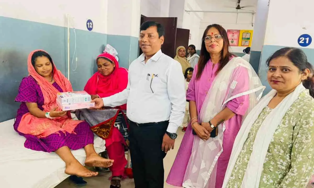 koderma news: सदर अस्पताल में चाइल्ड किट्स एवं मदर किट्स का वितरण