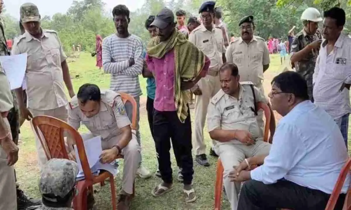 Pakur News: महेशपुर में दिल दहला देने वाली वारदात, पत्नी-बेटी को मारकर जमीन में गाड़ा