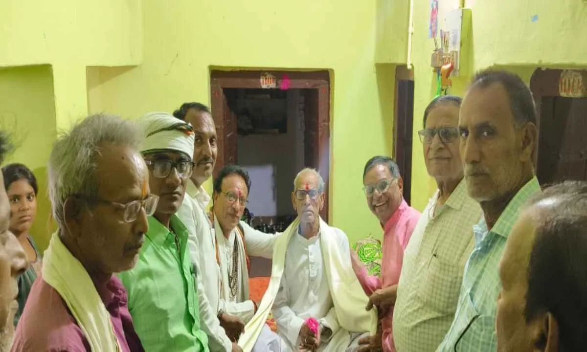 धनबाद में वयोवृद्धों का सम्मान, समाज को मिला प्रेरणा का संदेश