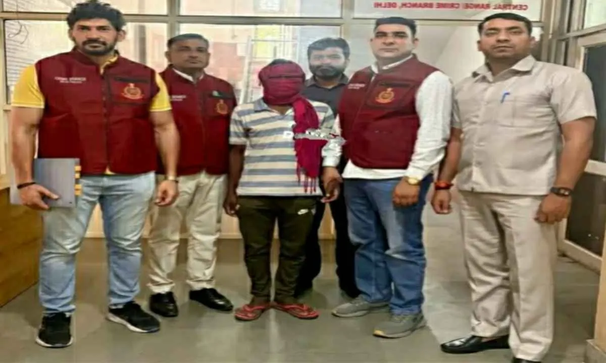 दोस्त की गला दबाकर हत्या, शव जंगल में फेंका; दिल्ली में आरोपी गिरफ्तार