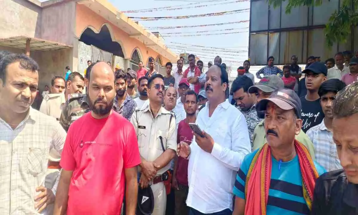 हजारीबाग में दर्दनाक हादसा: 20 घंटे बाद तालाब से निकाला गया युवक का शव