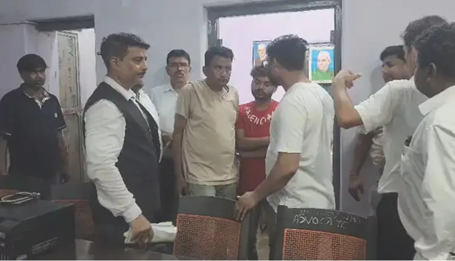 पूर्वी सिंहभूम में फर्जी एफिडेविट रैकेट का भंडाफोड़, जाली मुहर और दस्तावेज बरामद