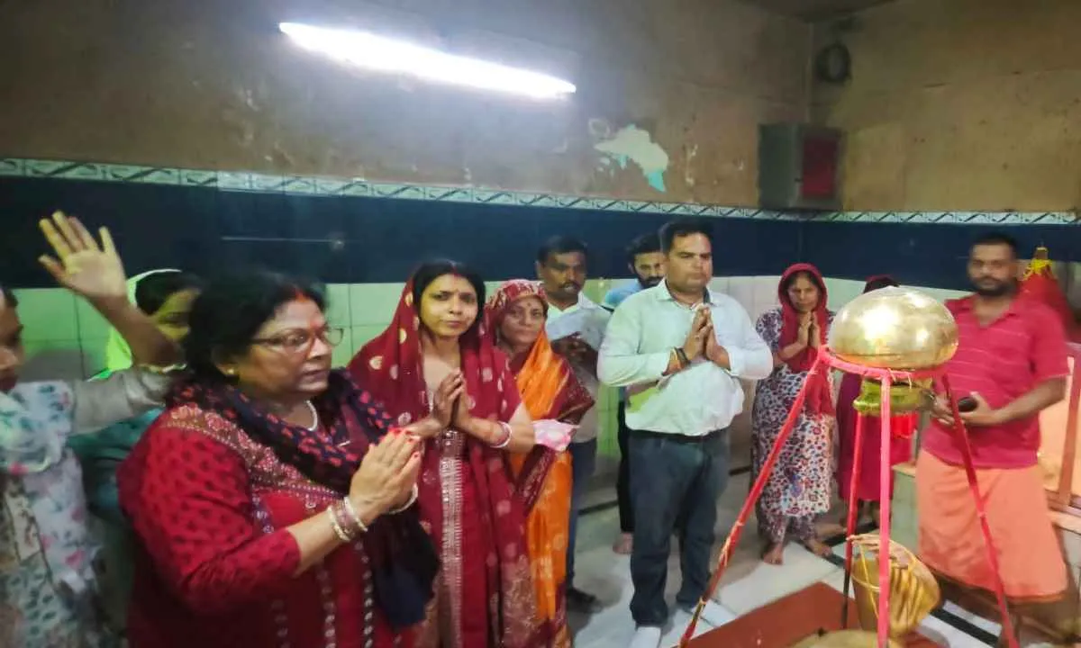 Ranchi News: मोराबादी यज्ञ बाबा आश्रम में गंगा दशहरा और बड़े मंगलवार पर भव्य धार्मिक आयोजन