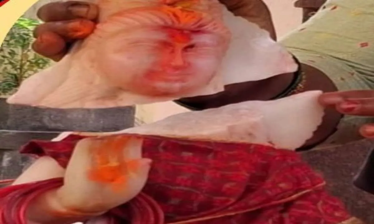 जामताड़ा शिव मंदिर में मां पार्वती की प्रतिमा खंडित, इलाके में तनाव का माहौल