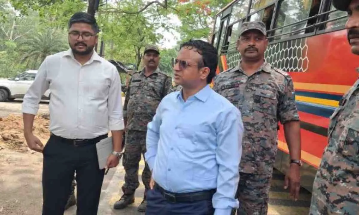 हजारीबाग झील क्षेत्र में यातायात एवं भीड़ नियंत्रण को लेकर सख्त हुए उपायुक्त