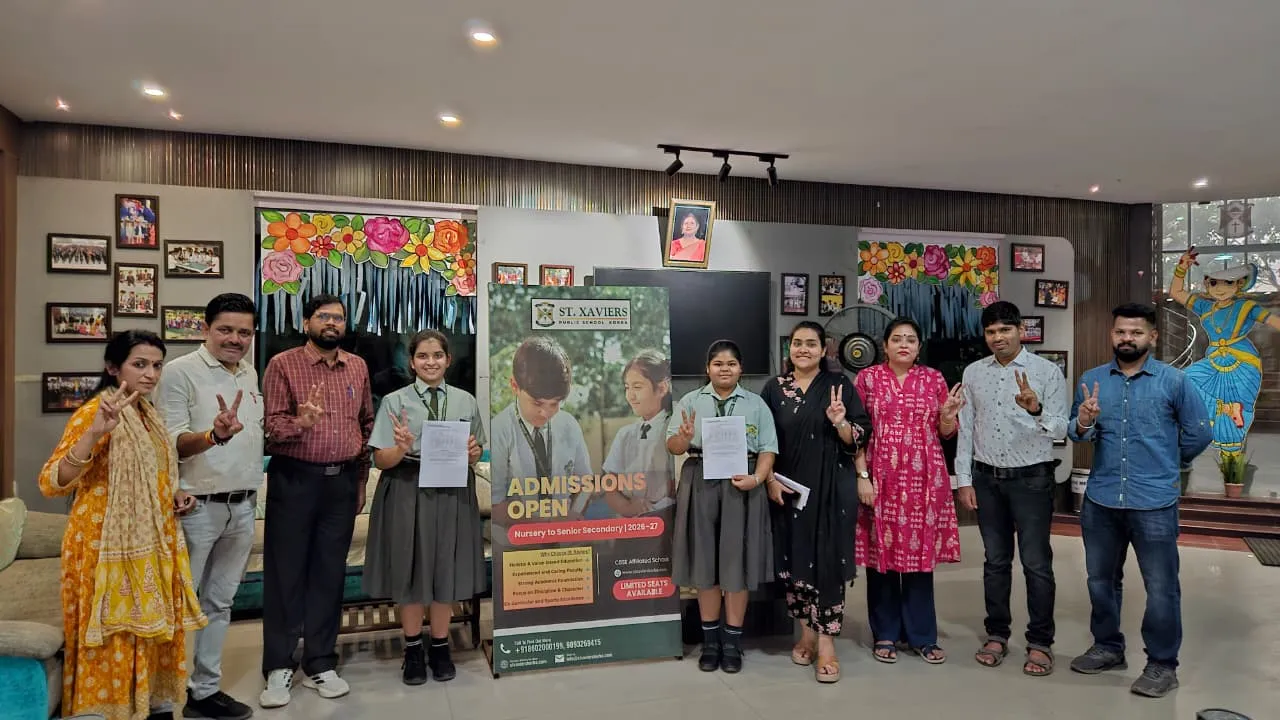 CBSE 12वीं रिजल्ट 2026: मानसी तिवारी ने 95.8% अंक हासिल कर सेंट जेवियर्स स्कूल में किया टॉप
