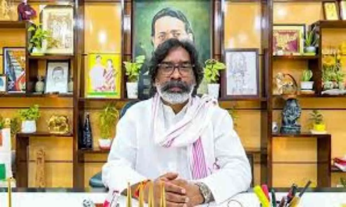 मुख्यमंत्री हेमंत सोरेन का आदेश: सरकारी कार्यालयों के बाहर हो पेयजल व्यवस्था