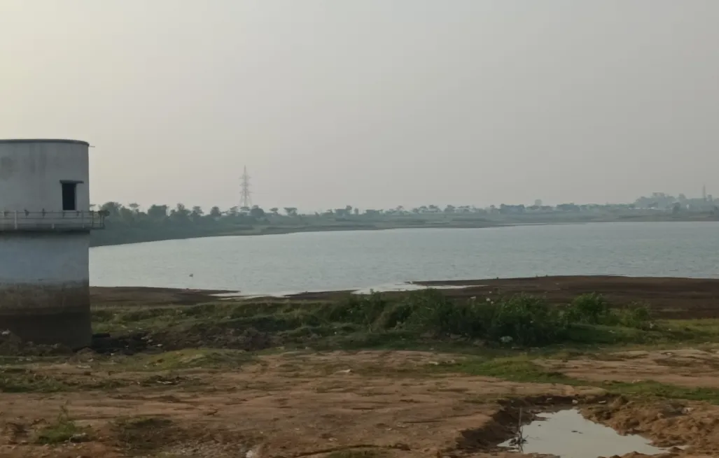 छड़वा डैम का जलस्तर घटा, हजारीबाग शहर में गहराने लगा पानी संकट