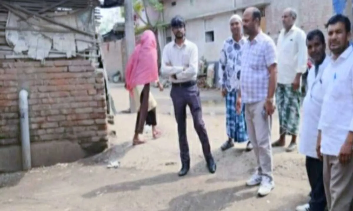 Sahebganj News: राजमहल नगर पंचायत का बड़ा कदम, सड़कों की मरम्मती के लिए गर्दी डालने का निर्णय