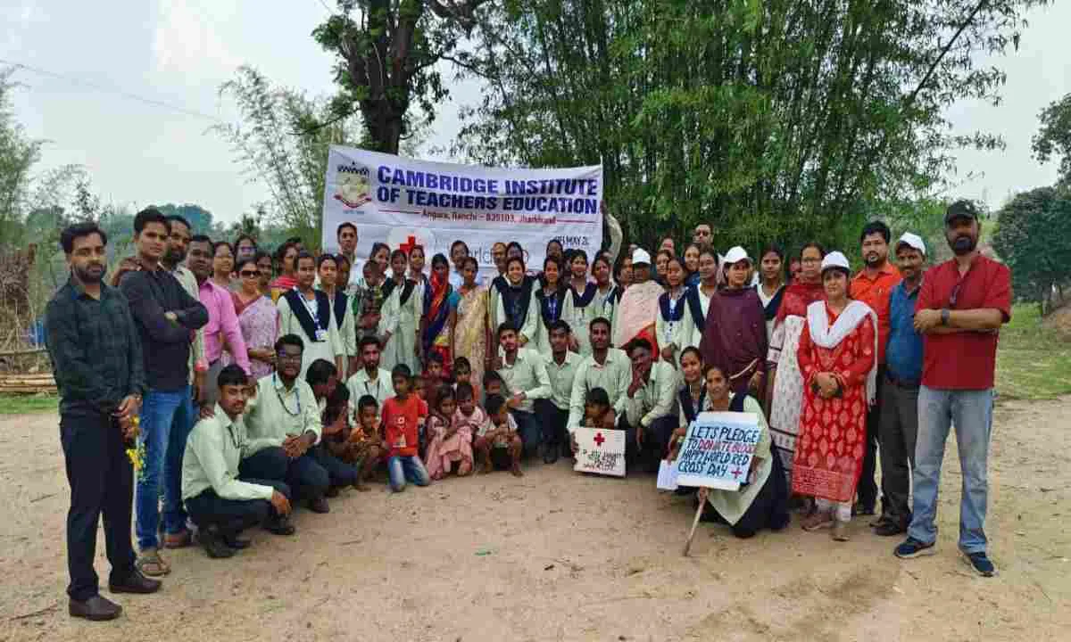 Ranchi News: सेवा और मानवता का संदेश: विश्व रेड क्रॉस दिवस पर जागरूकता रैली