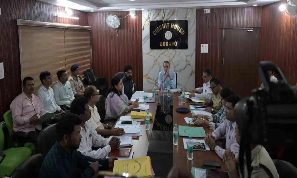 Bokaro News: ट्रेजरी घोटाले की परतें खंगालने पहुँची राज्य की टीम: प्रधान सचिव अमिताभ कौशल के नेतृत्व में हुई बड़ी कार्रवाई