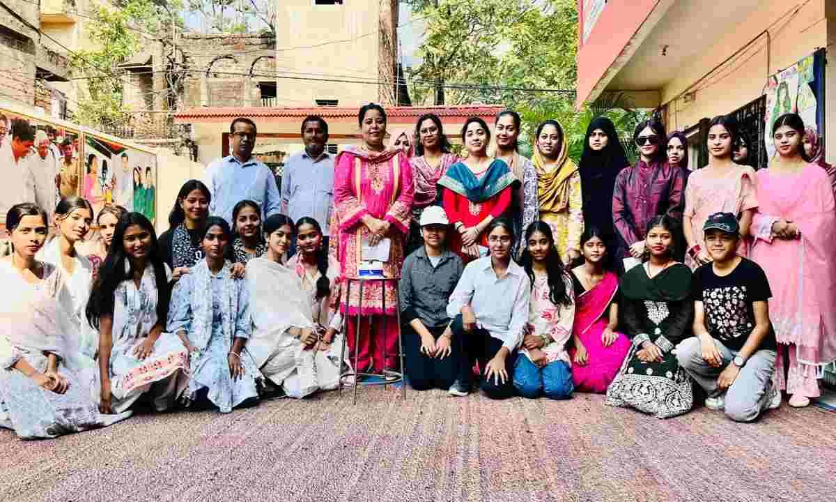 Ranchi News: एम.एम.के. हाई स्कूल में मदर्स डे की धूम, सांस्कृतिक प्रस्तुतियों ने जीता अभिभावकों का दिल