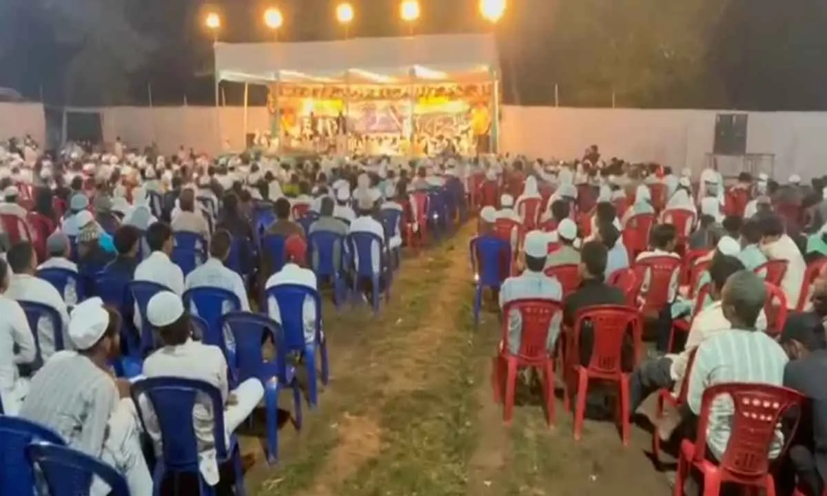 Ranchi News: मदरसा अरबिया तजवीदुल कुरआन हुसीर कांके का 13वां भव्य दस्तारबंदी जलसा संपन्न