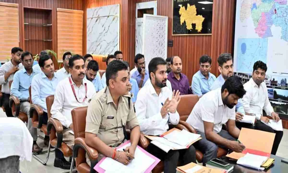 Bokaro News: अवैध खनन पर 'जीरो टॉलरेंस': डीसी अजय नाथ झा ने टास्क फोर्स को दिए सख्त कार्रवाई के निर्देश