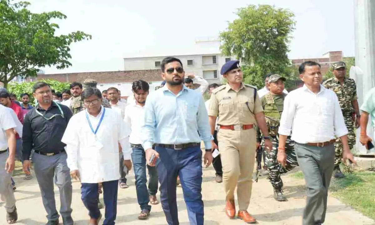 Palamu News: उपायुक्त का बड़ा एक्शन, हुसैनाबाद अनुमंडल कार्यालय और अस्पताल का औचक निरीक्षण