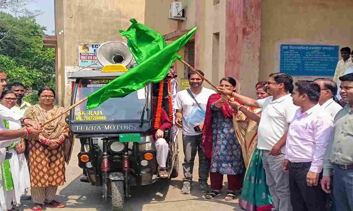 Dhanbad News: डिजिटल जनगणना 2027 का औपचारिक शंखनाद, 'एचएलओ ऐप' से घर-घर जाकर जुटेगा डेटा