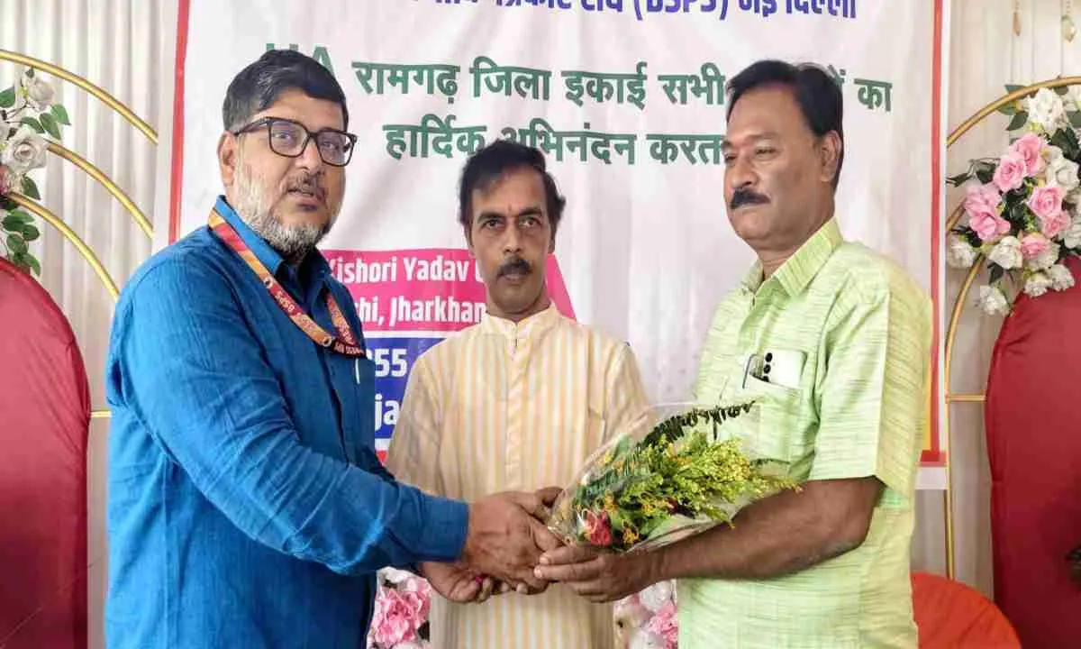 WhatsApp IKoderma News: जेजेए में नई कमान, अभय कुमार लाभ बने प्रदेश अध्यक्ष, संजीव समीर को मिली महासचिव की जिम्मेदारीmage 2026-05-17 at 05.06.44_samridh_1200x720 (1) 