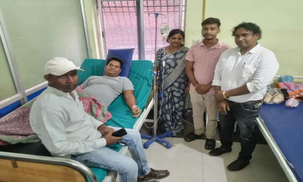 Giridih News: चर्चित भाजपा नेता विजय चौरसिया अस्पताल में भर्ती, पेनक्रियाज में गड़बड़ी के बाद इलाज जारी