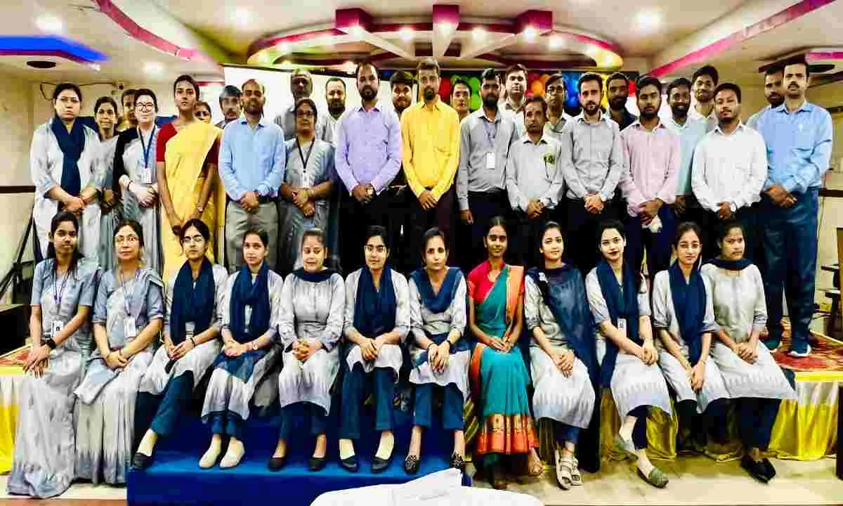 Koderma News: मॉडर्न पब्लिक स्कूल में दो दिवसीय शिक्षक प्रशिक्षण कार्यक्रम संपन्न