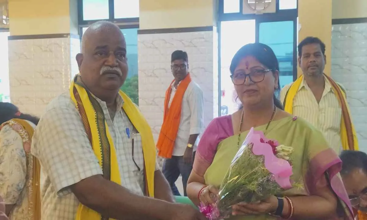 Sahebganj News: होटल कलिंगा में यादव महासभा की बैठक, एकजुटता पर मंथन