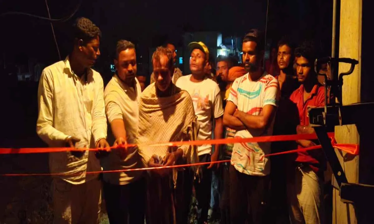 Hazaribagh News: बेंदगी हरिजन मोहल्ला में 63 केवी ट्रांसफार्मर का हुआ उद्घाटन