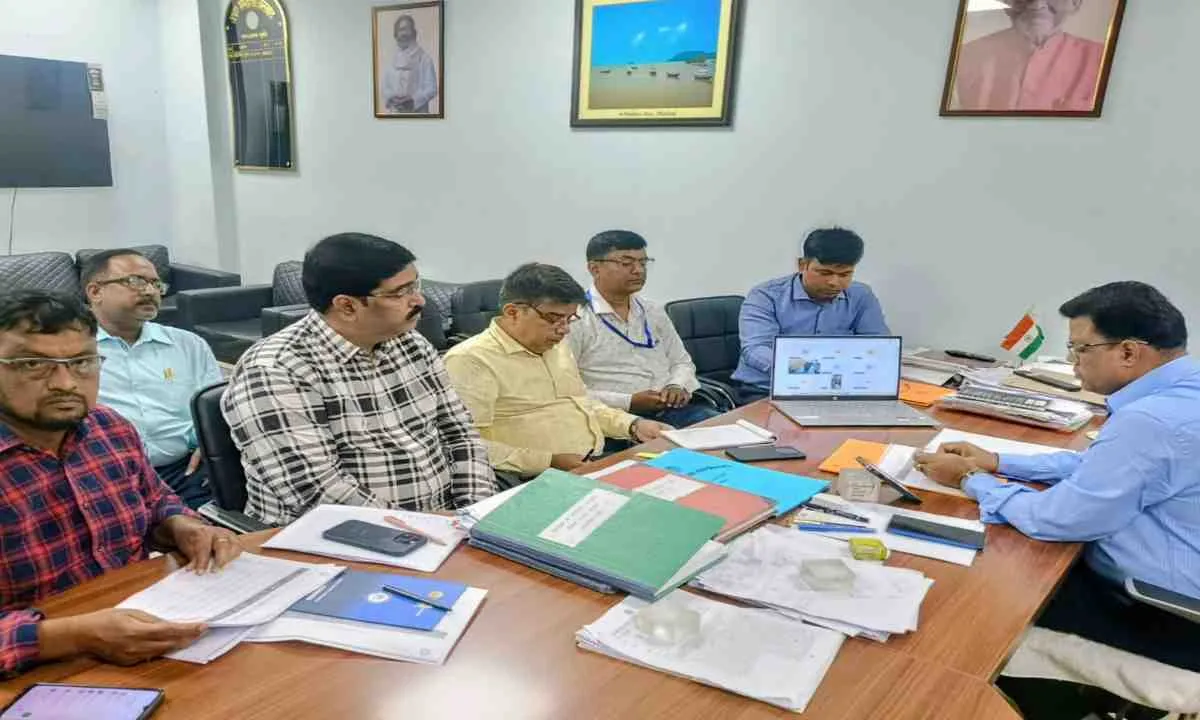 Dhanbad News: जनगणना 2027 की तैयारियों में तेजी, फील्ड कार्य व एचएलओ डेटा की हुई समीक्षा