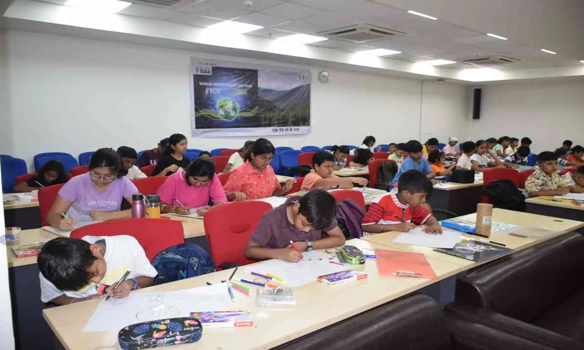 Ranchi News: विश्व पर्यावरण दिवस पर सीसीएल की अनोखी पहल, 250 बच्चों ने रंगों और शब्दों से दिया प्रकृति बचाने का संदेश
