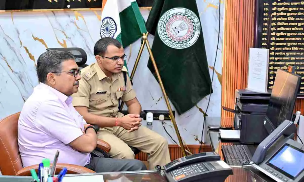 बोकारो प्रशासन सख्त: कानून-व्यवस्था बिगाड़ने वालों पर होगी कड़ी कार्रवाई
