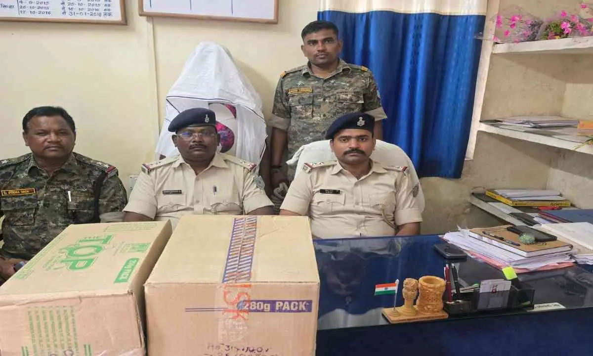 138 बोतल प्रतिबंधित ओनेरेक्स कफ सिरप के साथ नाजिम हुसैन गिरफ्तार, पुलिस की बड़ी कार्रवाई