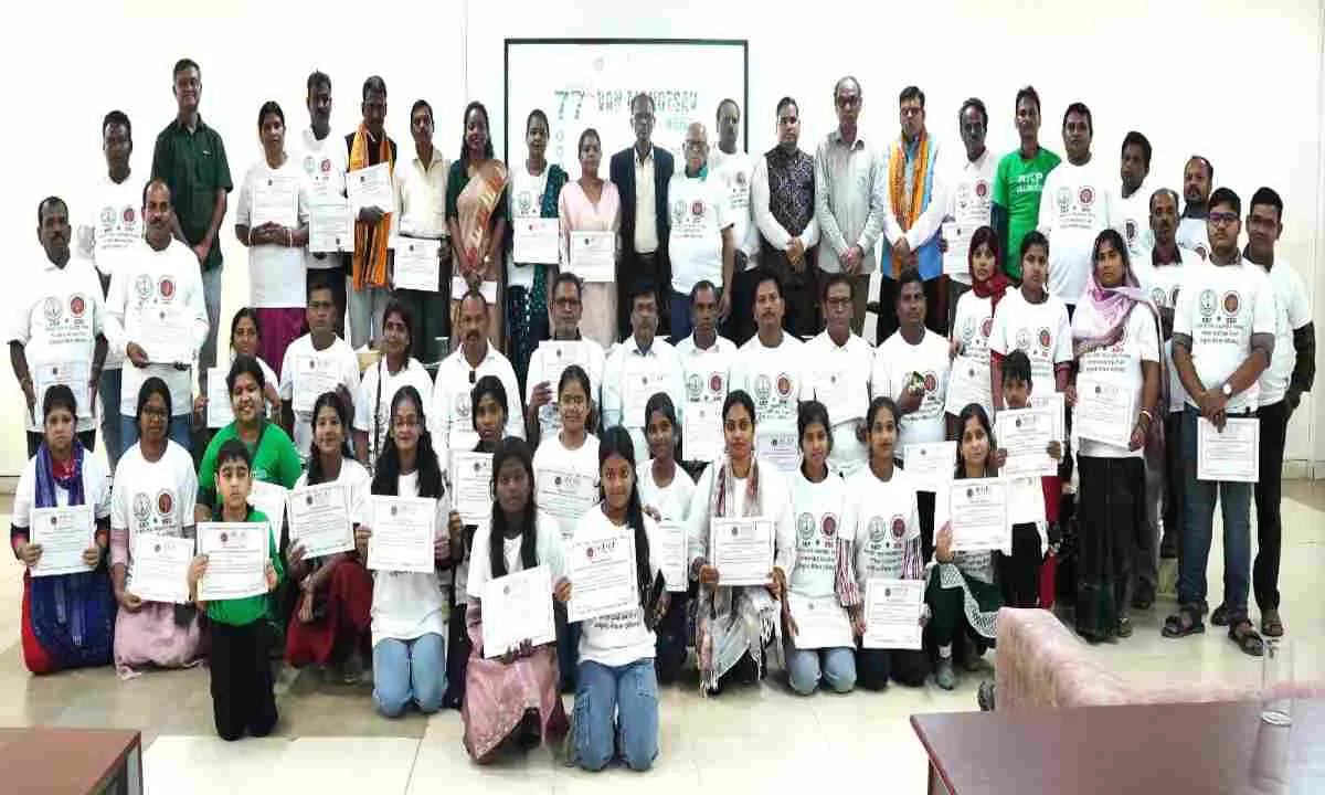 कटक के श्री श्री विश्वविद्यालय में धूमधाम से मनाया गया वन महोत्सव: पर्यावरण संरक्षण के लिए हुआ वृहद वृक्षारोपण