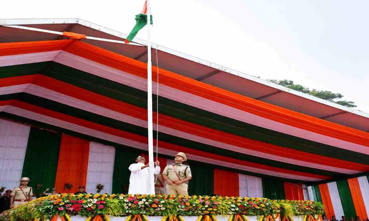 स्वतंत्रता दिवस पर CM हेमंत सोरेन का बड़ा ऐलान, बोले- ऐसी परीक्षा व्यवस्था बनाएंगे जिस पर अभ्यर्थी को भरोसा हो 