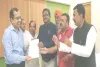 कोल इंडिया के चेयरमैन से मिल भाजपाइयों ने समस्याओं से कराया अवगत