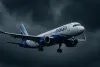 IndiGo Crisis 2025: क्रू की कमी और नए नियमों से उड़ानें ठप, सैकड़ों फ्लाइट्स लेट और कैंसल