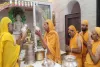 Koderma News: जैन मंदिर में भगवानी देवी अजमेरा की पुण्यतिथि पर भव्य पूजन