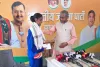 थाईलैंड में गोल्ड जीतने वाली जामताड़ा की शूटर देवासी हेंब्रम को बाबूलाल मरांडी ने किया सम्मानित
