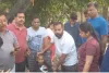 सड़क किनारे मिला दिव्यांग बच्चा, मां को खोजने में जुटी पुलिस
