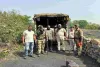 सीआईएसएफ ने बेरमो में कोयला माफियाओं पर कसा शिकंजा, 3.23 टन अवैध कोयला और तीन बाइक जब्त