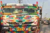 Pakur News: खनिज माफिया पर प्रहार: पाकुड़ में फर्जी चालान पर स्टोन चिप्स ढोता हाइवा जब्त
