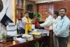 Dhanbad News: वाल्मीकि महापंचायत ने डीसी को दी बधाई, जाति प्रमाण पत्र शिविर लगाने का मिला आश्वासन